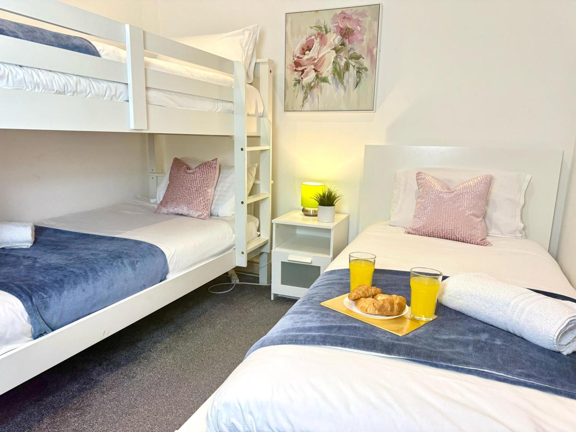 Evergreen Lodge - Two Bed Lux Flat - Parking, Garden, Patio, Wifi, Netflix - Close To Blenheim Palace & Oxford - F3 Кидлингтон Экстерьер фото