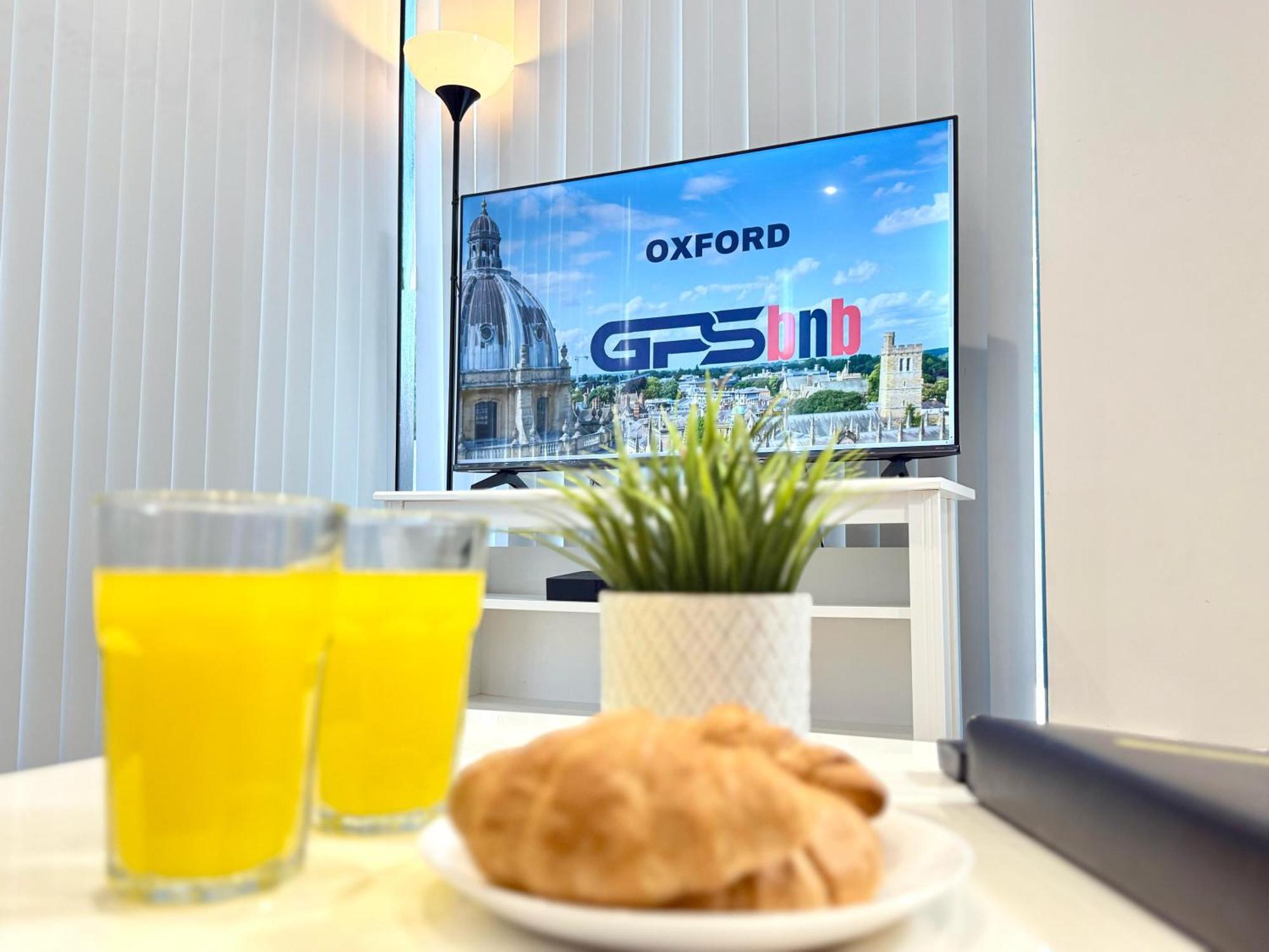Evergreen Lodge - Two Bed Lux Flat - Parking, Garden, Patio, Wifi, Netflix - Close To Blenheim Palace & Oxford - F3 Кидлингтон Экстерьер фото