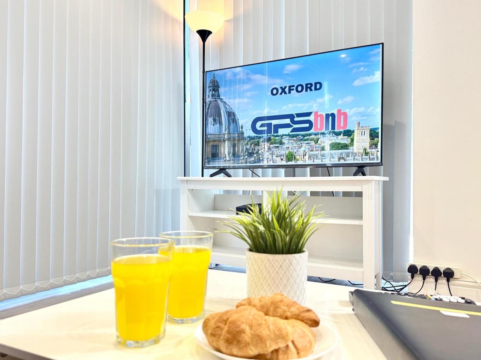 Evergreen Lodge - Two Bed Lux Flat - Parking, Garden, Patio, Wifi, Netflix - Close To Blenheim Palace & Oxford - F3 Кидлингтон Экстерьер фото