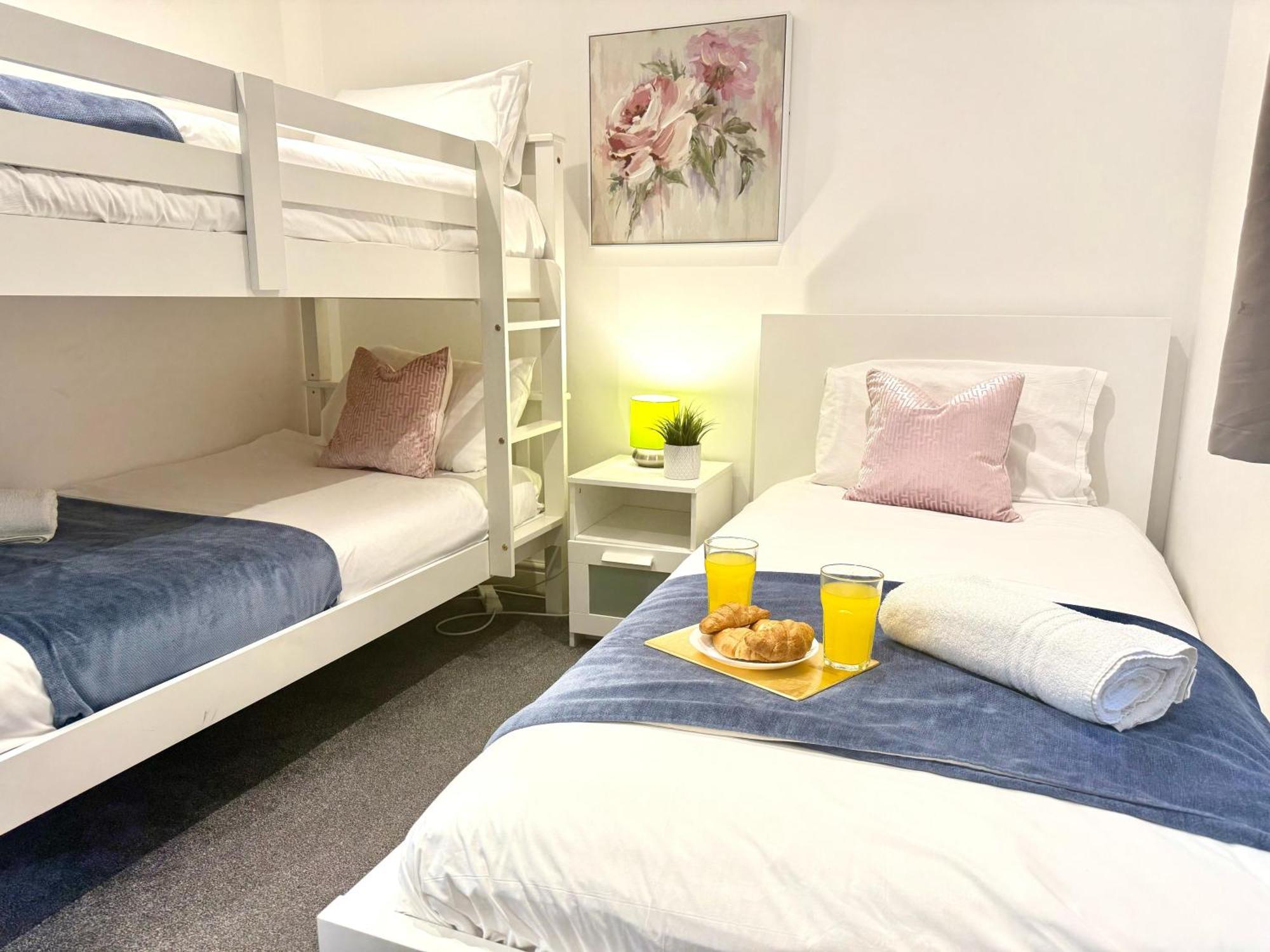 Evergreen Lodge - Two Bed Lux Flat - Parking, Garden, Patio, Wifi, Netflix - Close To Blenheim Palace & Oxford - F3 Кидлингтон Экстерьер фото